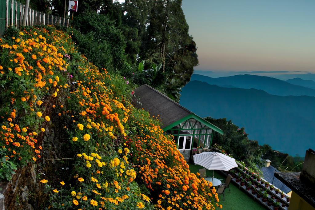 Central Gleneagles Heritage Resort Former Bungalow Of Ex-Tata Chairman Russi Mody The Mall Road Darjeeling Darjeeling (West Bengal) Exterior foto