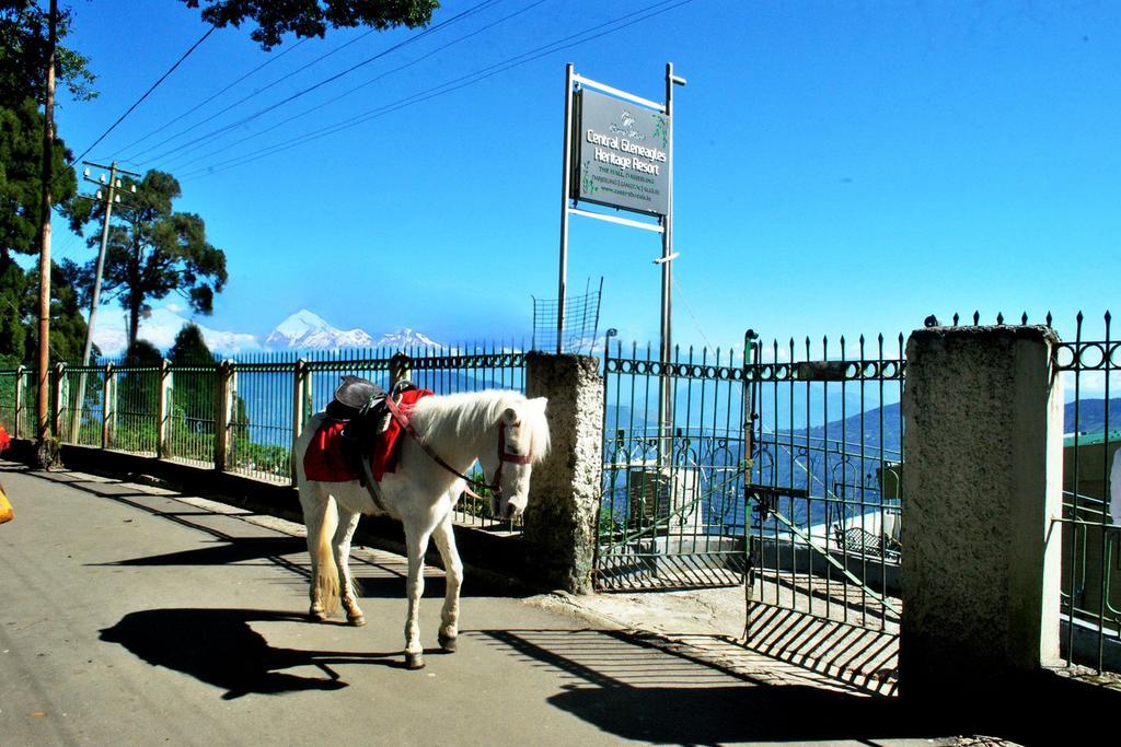 Central Gleneagles Heritage Resort Former Bungalow Of Ex-Tata Chairman Russi Mody The Mall Road Darjeeling Darjeeling (West Bengal) Exterior foto